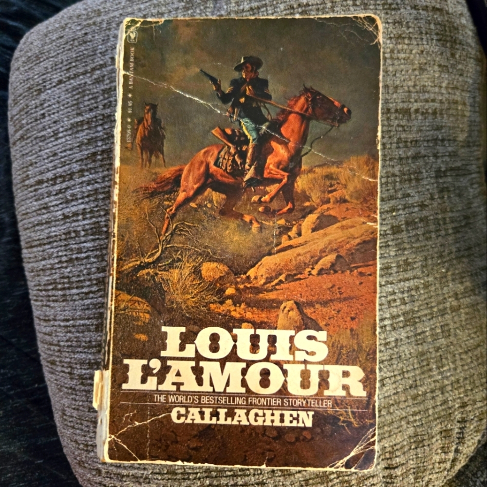Louis L'Amour 'Callaghen' Vintage Paperback Book